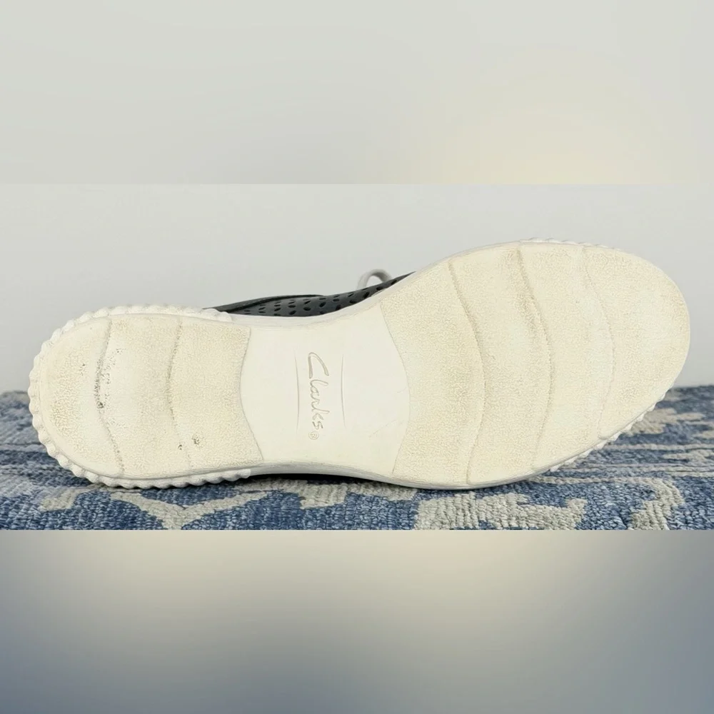 Clarks caroline ella